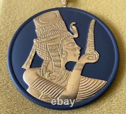 Boîte à pendentif en jaspe Wedgwood or sur noir, jasperware, reine Ankhesenamon, Égypte