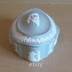 Boîte flûtée en jaspe gris Wedgwood