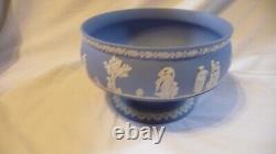 Bol à piédestal vintage de grande taille en porcelaine bleue Wedgwood England pour bibelots