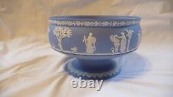 Bol à piédestal vintage de grande taille en porcelaine bleue Wedgwood England pour bibelots