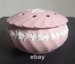Bol à potpourri en jaspe Wedgwood rose des heures de danse vintage, flûté spiralé