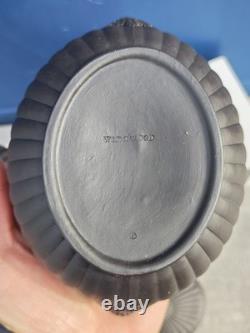 Bol à sucre en basalte noir Wedgwood antique et crémier assorti en jaspe