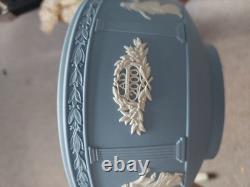 Bol du millénaire en jasperware Wedgwood