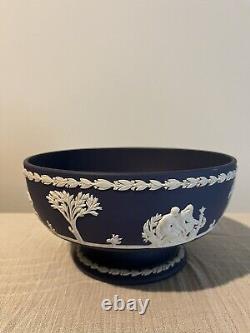 Bol grand antique Wedgewood cobalt sur pied