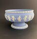 Bol Impérial Sur Pied En Jaspe Bleu Wedgwood Dancing Hours / Centre De Table 20,5cm