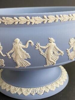 Bol impérial sur pied en jaspe bleu Wedgwood Dancing Hours / Centre de table 20,5cm