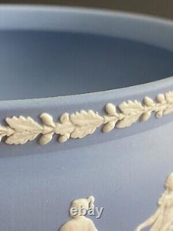 Bol impérial sur pied en jaspe bleu Wedgwood Dancing Hours / Centre de table 20,5cm