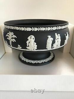 Bol piédestal en basalte noir de Wedgwood, emballé dans un excellent état