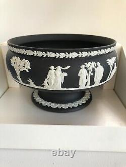 Bol piédestal en basalte noir de Wedgwood, emballé dans un excellent état