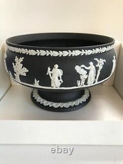 Bol piédestal en basalte noir de Wedgwood, emballé dans un excellent état