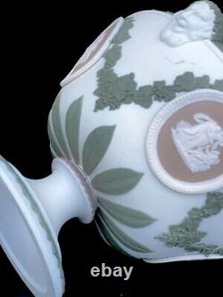 Bouteille de barbier en jaspe tricolore Wedgwood, vers 1870