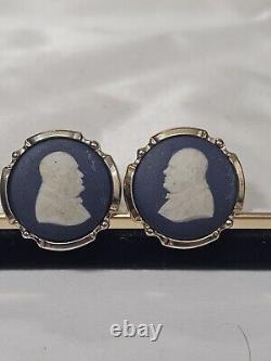 Boutons de manchette vintage Wedgwood Sir Winston Churchill par Stratton Jasperware Metal