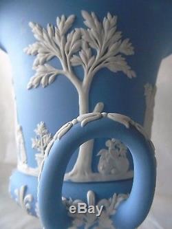 Boxed Large Wedgwood White Sur Pale Blue Jasperware Campana Urn Vase & Cover 12