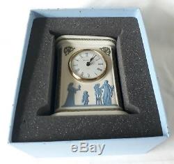 Boxed Wedgwood Horloge Tricolore Blanc Bleu Vert Jasperware Horloge
