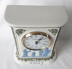 Boxed Wedgwood Horloge Tricolore Blanc Bleu Vert Jasperware Horloge