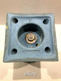 C. 1867 Wedgwood Jasperware Vase Bleu / Urne 627 Chérubins Jouer Rare 6.5 V Code