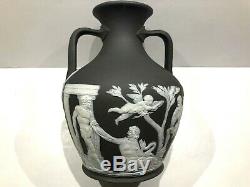 C. 1867 Wedgwood Rare Charcoal Black Poignée En Corde Vase Portland Jasperware Portland