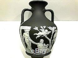 C. 1867 Wedgwood Rare Solide Noir Anthracite Jasperware Portland Vase Poignée De Corde