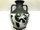 C. 1867 Wedgwood Rare Solide Noir Anthracite Jasperware Portland Vase Poignée De Corde