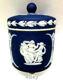C. 1868 Wedgwood Bleu Cobalt Jasperware Tabac Jar Trois Grâces, Coriolan