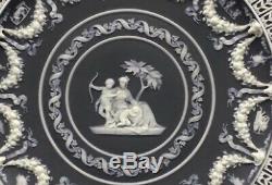 C. 1870 Wedgwood Noir Jasperware Trophy Plate Venus Hiding Cupids Flèches