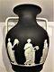 C. 1877 Vase En Forme De Portland Jasperware 10-1 / 2, Trempé Dans Le Noir, Code Csf