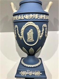 C. 1890 Caisson Jasperware Bleu Wedgwood # 174 Urne N / Couvercle 5.50h Neuve Nice