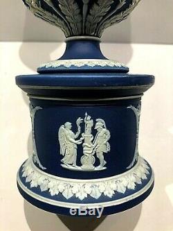C. 1891 Wedgwood Jasperware Coblat Bleu Tambour De Base Campana Vase # 495 Monnaie