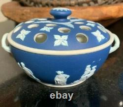 C. 1900 Wedgwood Dark Blue Jasperware Potpourri Lidded Bowl Angleterre Excellent