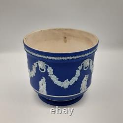 Cache-pot jardinière vintage Wedgwood en jasperware bleu, têtes de lion et guirlandes, Angleterre