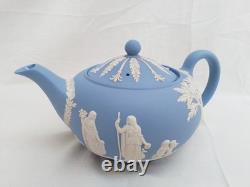Charmante théière ancienne Wedgwood Jasper Ware bleu clair avec couvercle, jamais utilisée