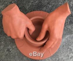 Colin Melbourne Terre Cuite Mains Jasperware De La Sculpture Potter Modèle 45/500