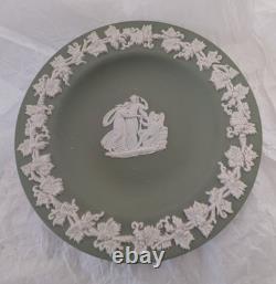 Collection Wedgwood Jasperware vert sauge, 13 pièces, poterie anglaise vintage