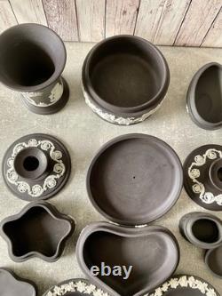 Collection de 10 pièces de jasper Wedgwood blanc sur noir