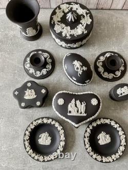 Collection de 10 pièces de jasper Wedgwood blanc sur noir