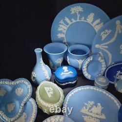 Collection de 29 articles en Jasper Ware de Wedgwood