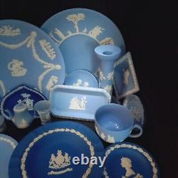 Collection de 29 articles en Jasper Ware de Wedgwood