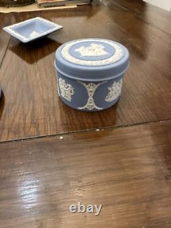 Collection vintage de jasperware bleu Wedgewood