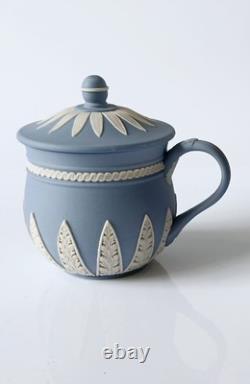 Coupes à crème en jaspe Wedgwood Blue et Portland Blue en édition limitée dans une boîte