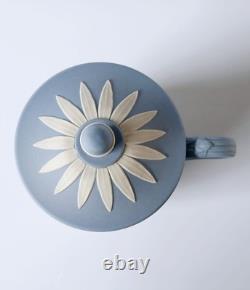 Coupes à crème en jaspe Wedgwood Blue et Portland Blue en édition limitée dans une boîte