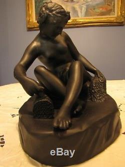 Diana Black Basalt Jasperware Grande Figurine De Wedgwood & Bentley 13