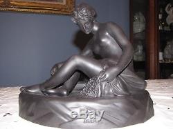 Diana Noir Basalt Jasperware Grande Figurine De Wedgwood & Bentley 13