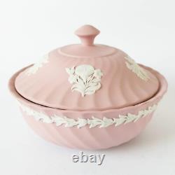 Dish floral en poudre rose de jaspe Wedgwood