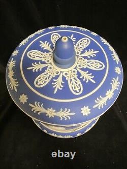 Dôme bleu en jasperware antique pour fromage Stilton