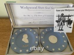 Ensemble complet de treize sceaux d'État américains en jaspe Wedgwood bleu Angleterre