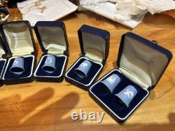 Ensemble de 12 dé à coudre en jaspe Wedgwood bleu en boîte - Zodiaque