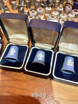 Ensemble de 12 dé à coudre en jaspe Wedgwood bleu en boîte - Zodiaque