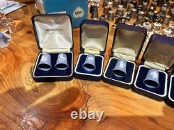 Ensemble de 12 dé à coudre en jaspe Wedgwood bleu en boîte - Zodiaque