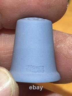 Ensemble de 12 dé à coudre en jaspe Wedgwood bleu en boîte - Zodiaque