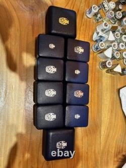 Ensemble de 12 dé à coudre en jaspe Wedgwood bleu en boîte - Zodiaque